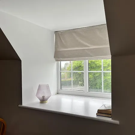 Wheatsheaf Flat *
